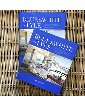 Gail Abbot | Blue & White Style