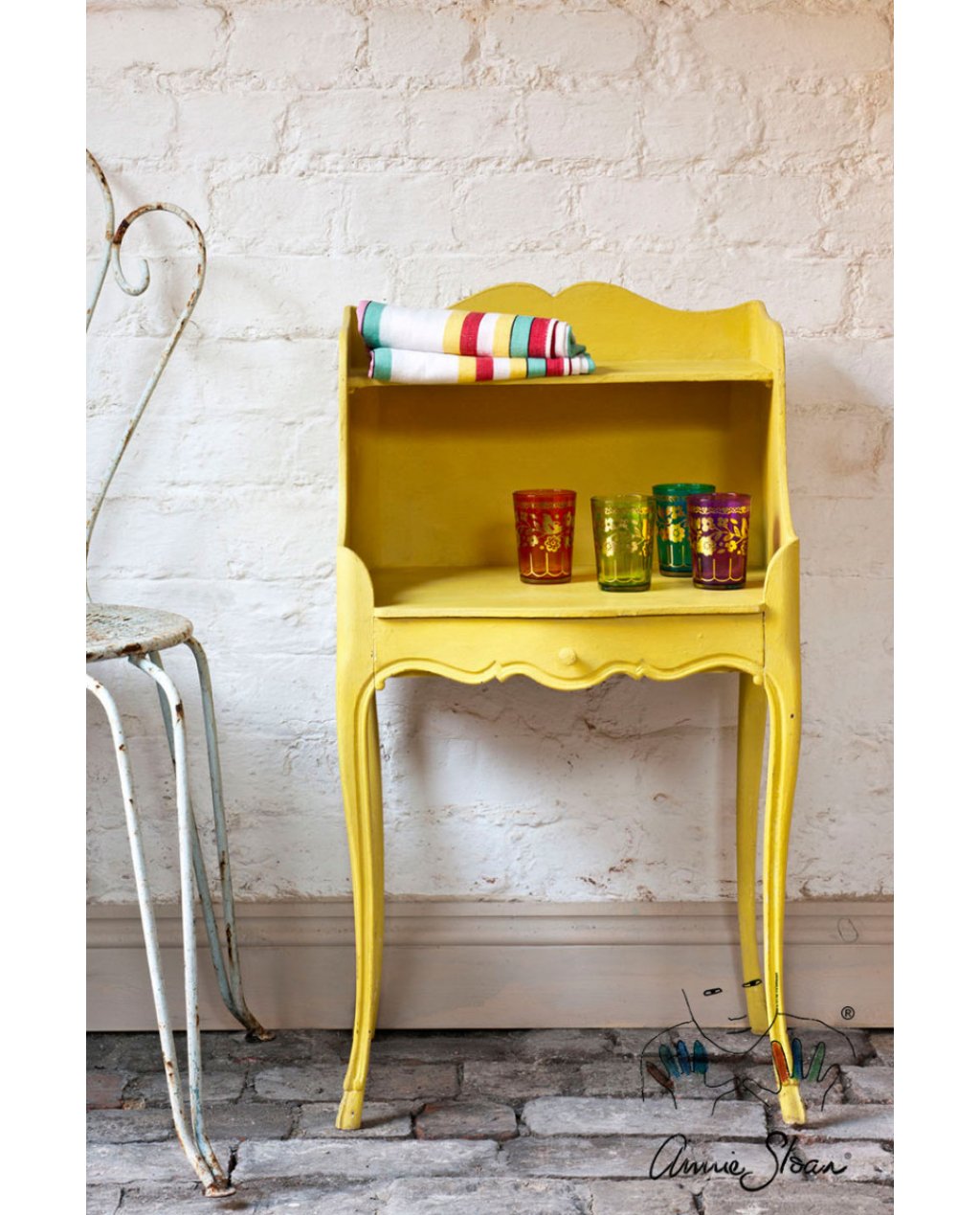 Annie Sloan Chalk Paint - English Yellow