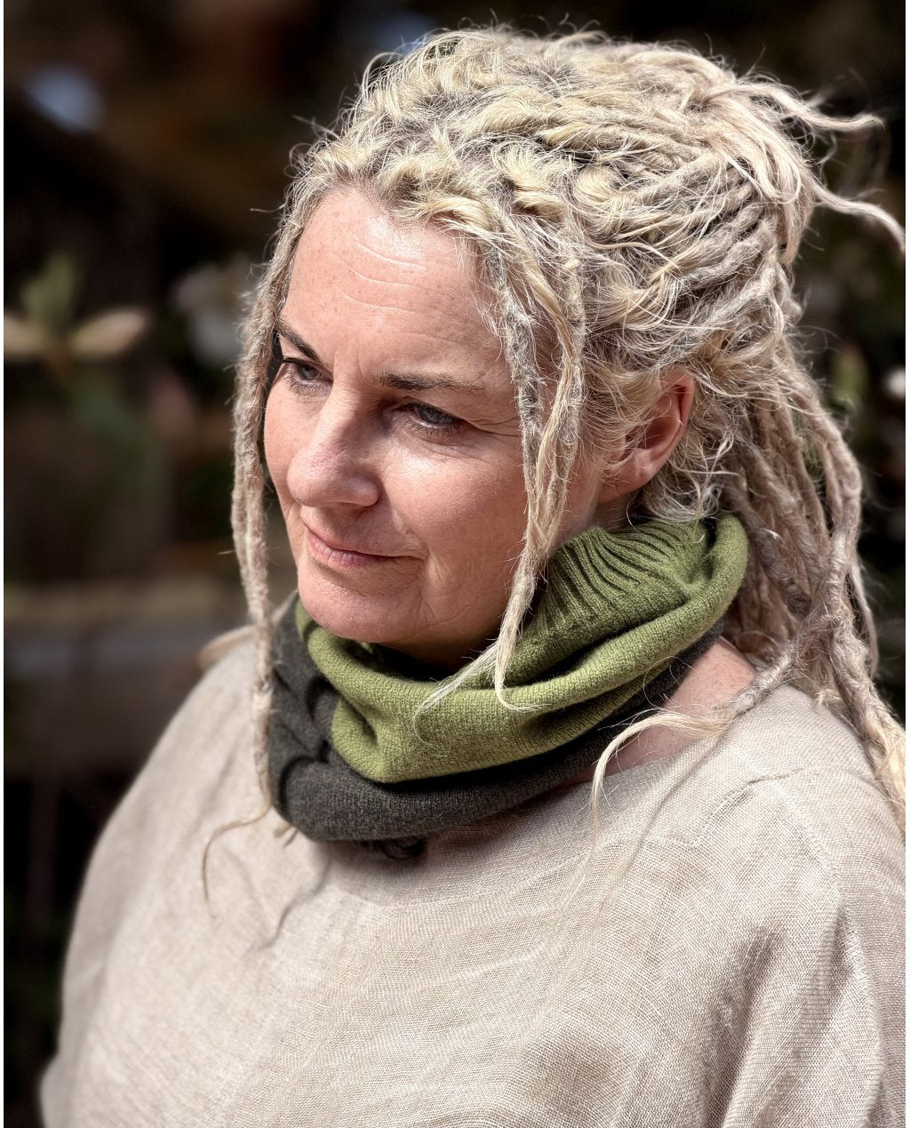 ERIBÉ | Bowden Colour Block Snood | Green Bean